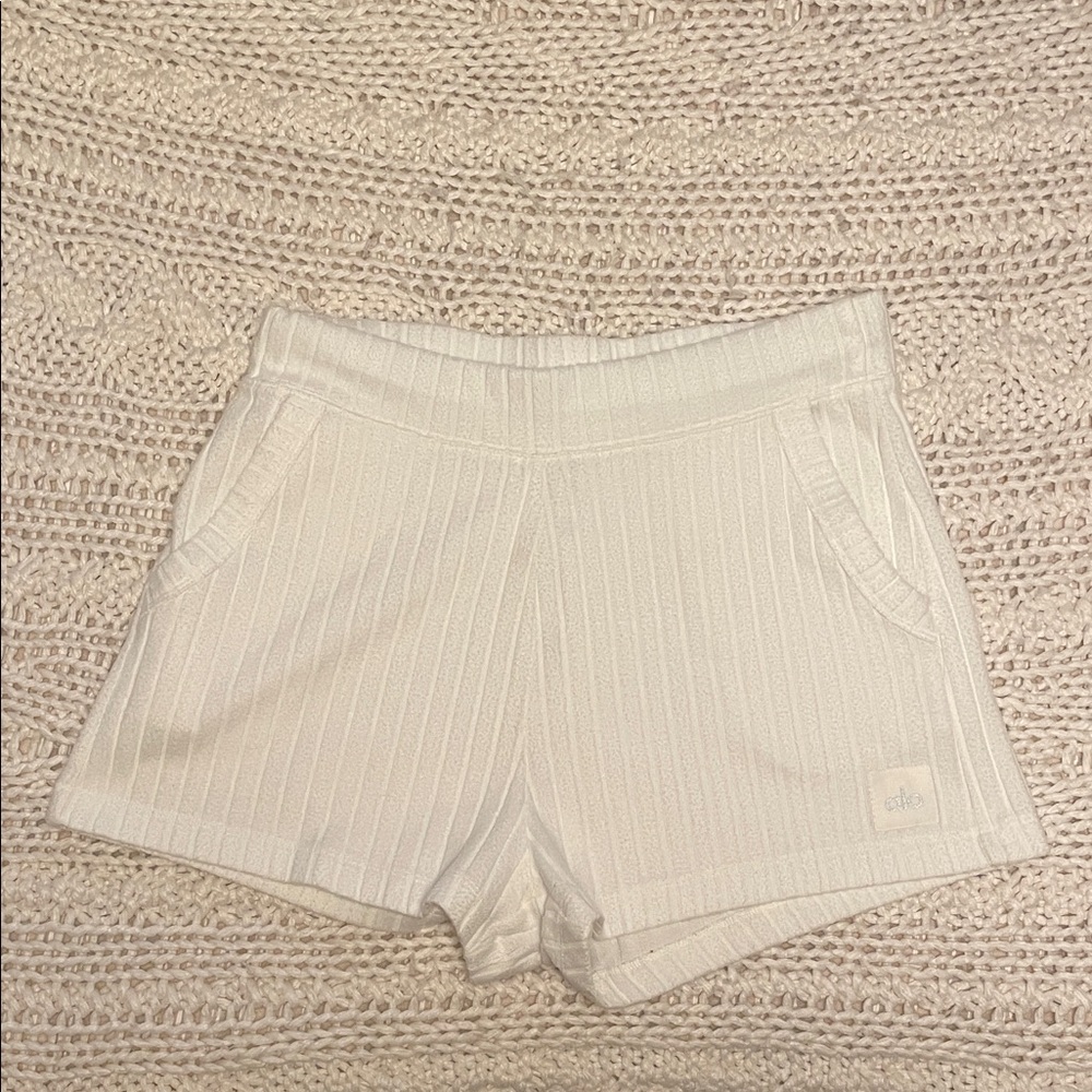 ALO Yoga Cream Athletic Shorts